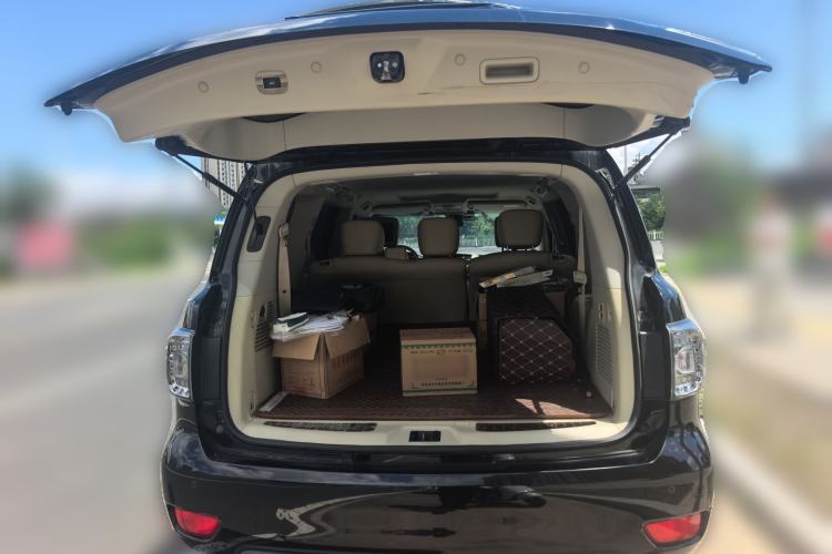 Used Nissan Patrol 2012 5.6L V8 Flagship Edition Trunk