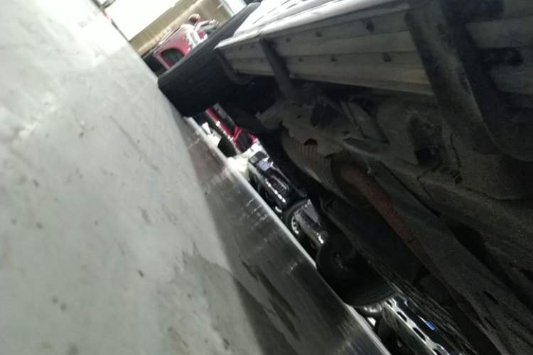 Used Nissan Patrol 2012 5.6L V8 Flagship Edition Chassis Front Right