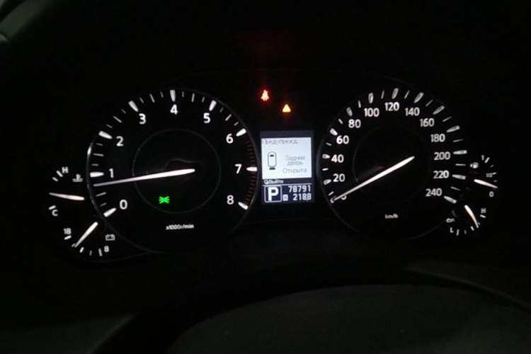 Used Nissan Patrol 2012 5.6L V8 Flagship Edition Instrument Cluster