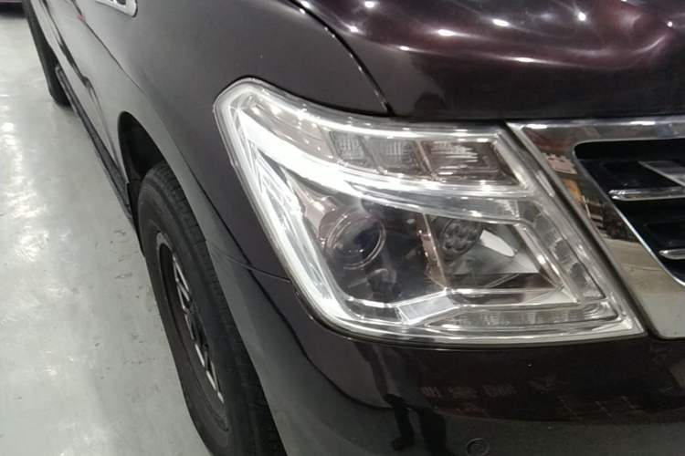 Used Nissan Patrol 2012 5.6L V8 Flagship Edition Right Front Headlight