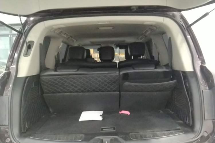 Used Nissan Patrol 2012 5.6L V8 Flagship Edition Trunk