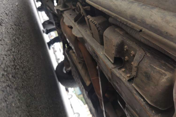Used Nissan Patrol 2012 5.6L V8 Flagship Edition Chassis Front Right