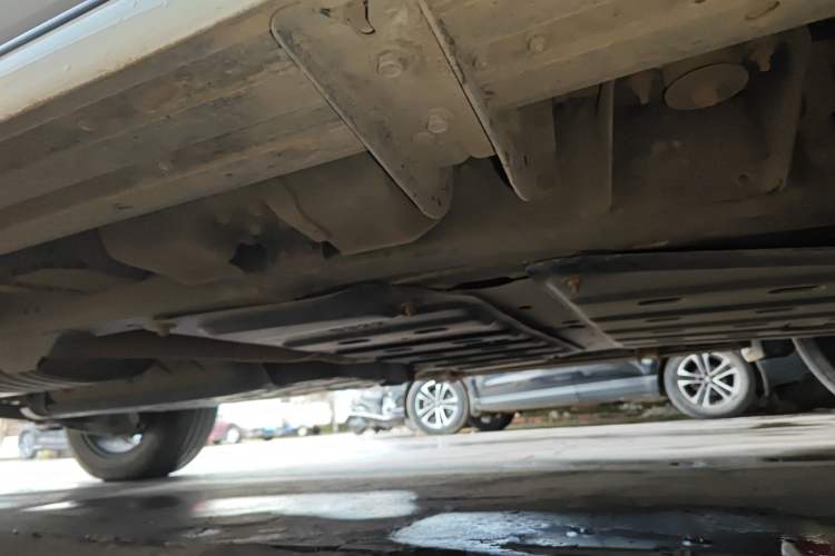 Used Nissan Patrol 2012 5.6L V8 Flagship Edition Chassis Front Right