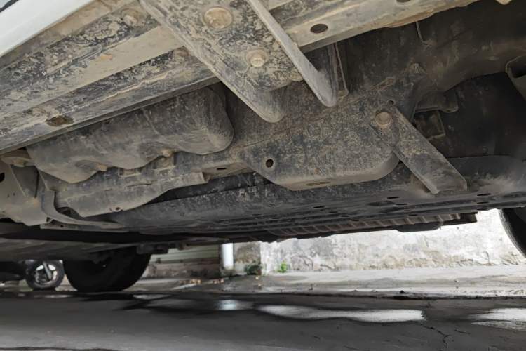 Used Nissan Patrol 2012 5.6L V8 Flagship Edition Chassis Rear Left