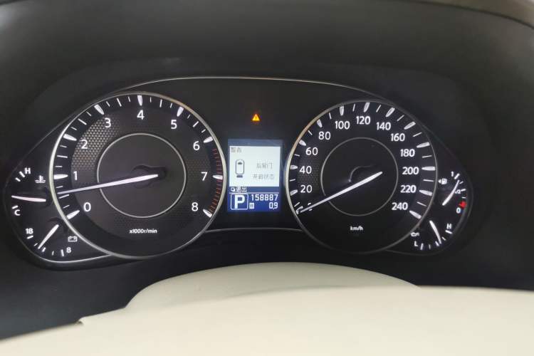 Used Nissan Patrol 2012 5.6L V8 Flagship Edition Instrument Cluster