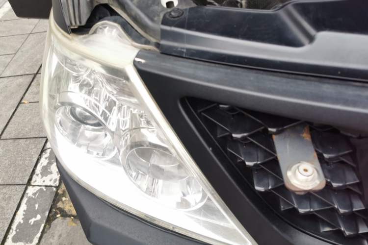 Used Nissan Patrol 2012 5.6L V8 Flagship Edition Right Front Headlight