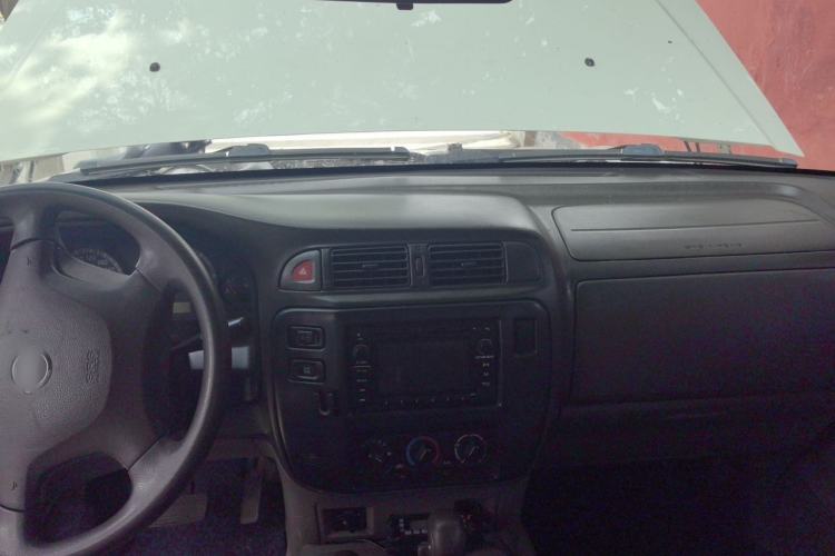 Used Nissan Patrol 2014 Y61 4.8L Pickup Center Console