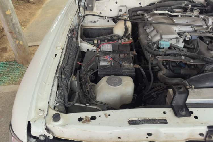 Used Nissan Patrol 2014 Y61 4.8L Pickup Engine Bay Right