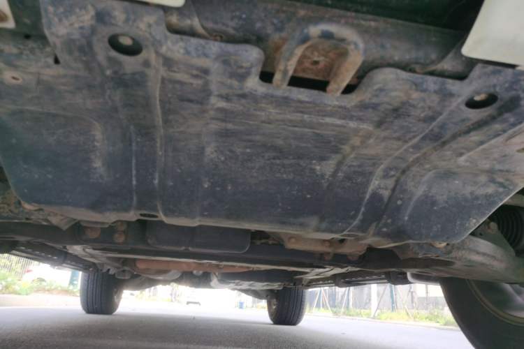 Used Nissan Patrol 2014 5.6L LE Chassis Front