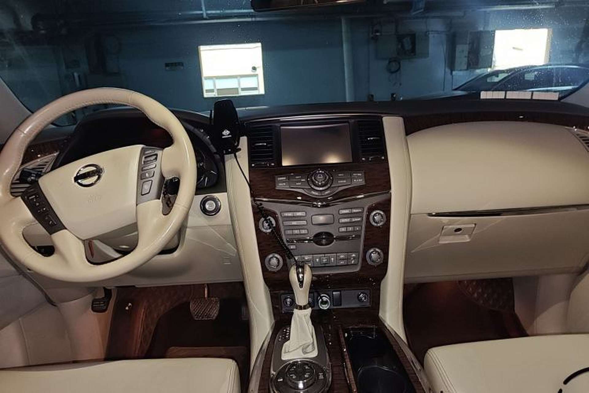 Used Nissan Patrol  Center Console