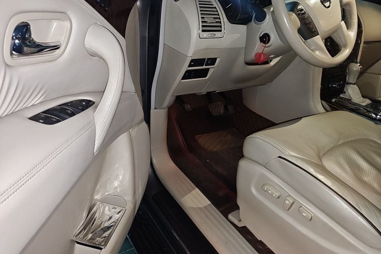 Used Nissan Patrol  Driver Seat