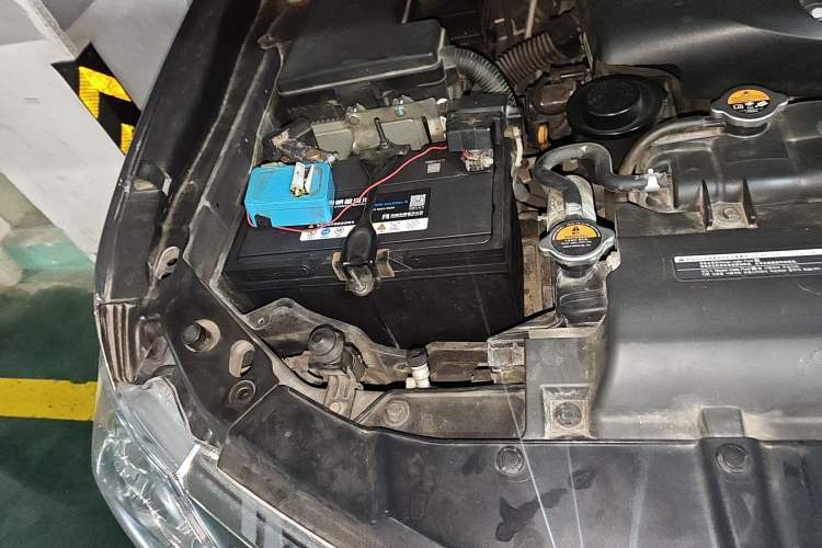 Used Nissan Patrol  Engine Bay Right
