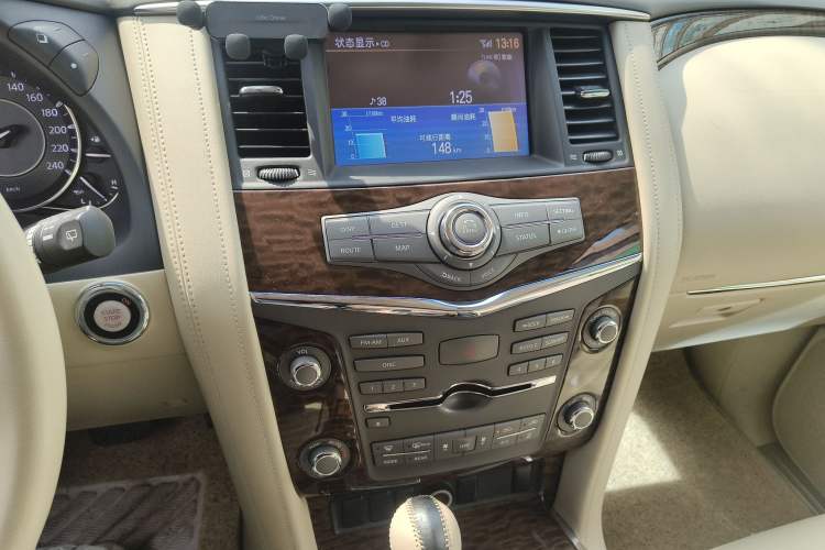 Used Nissan Patrol 2016 5.6L Standard Edition Audio And AC Panel