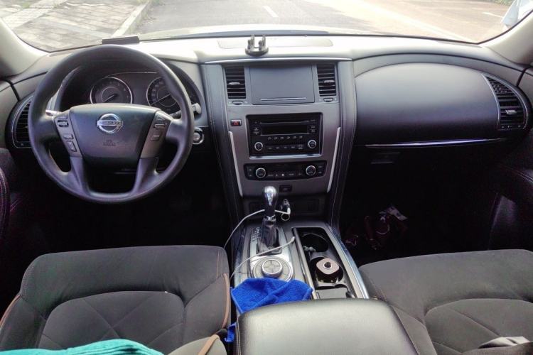 Used Nissan Patrol  Center Console