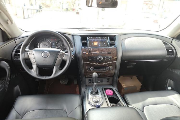 Used Nissan Patrol  Center Console