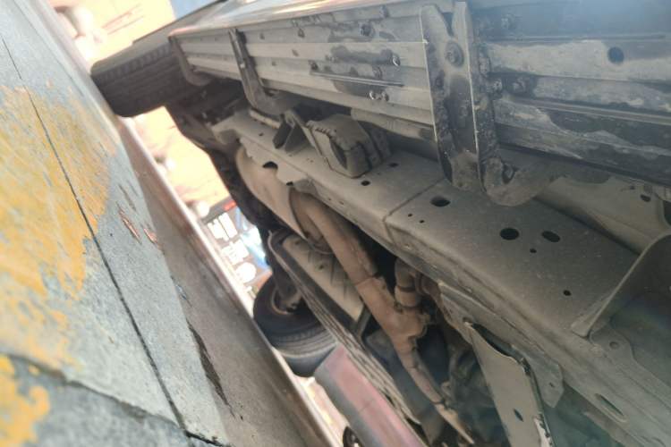 Used Nissan Patrol 2016 5.6L Standard Edition Chassis Front Right