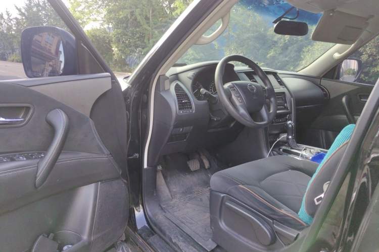 Used Nissan Patrol  Driver Seat