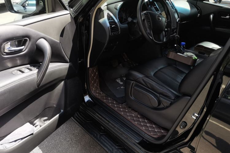 Used Nissan Patrol  Driver Seat