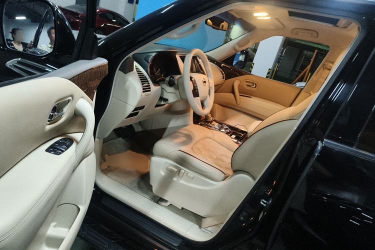 Used Nissan Patrol  Driver Seat