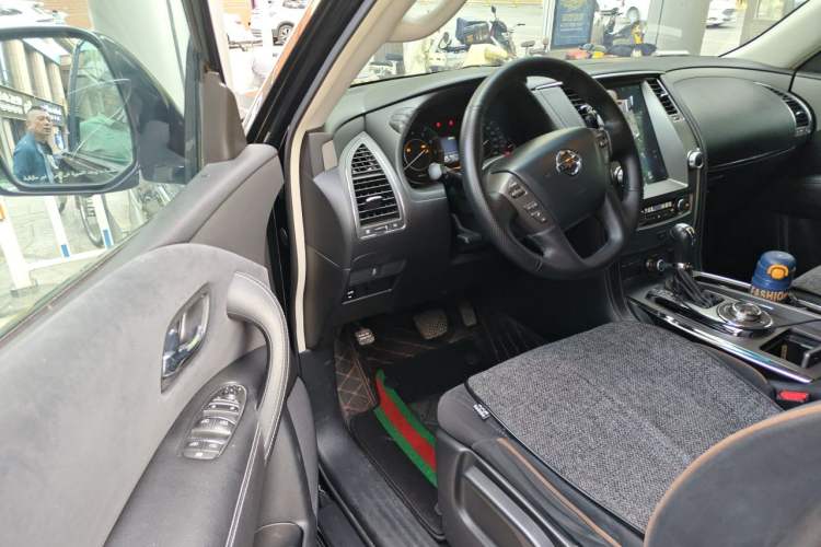 Used Nissan Patrol  Driver Seat