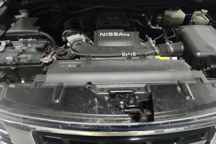 Used Nissan Patrol  Engine Bay