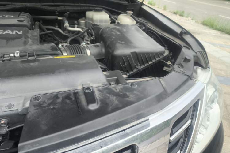 Used Nissan Patrol  Engine Bay Left