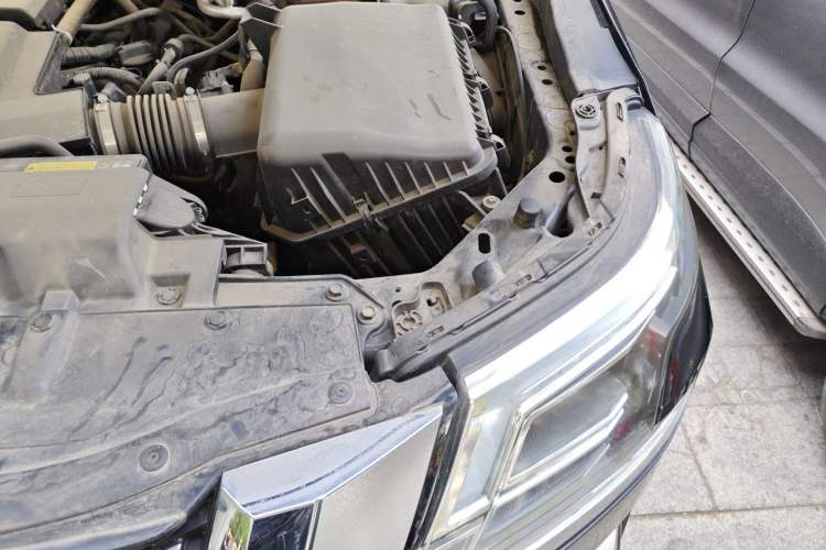 Used Nissan Patrol  Engine Bay Left