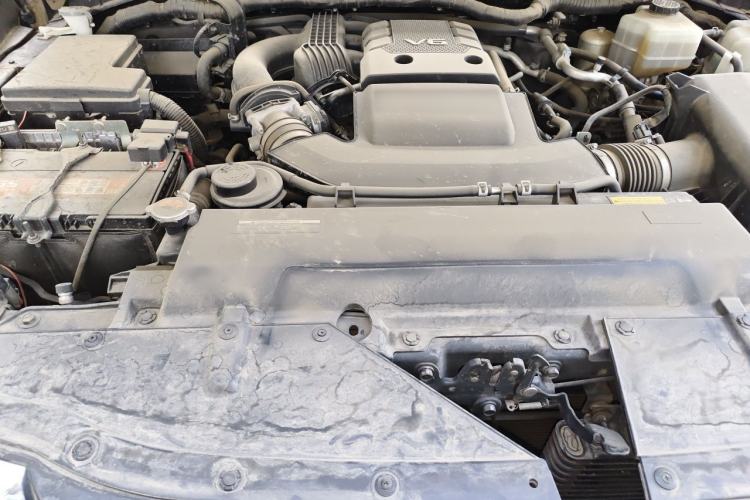 Used Nissan Patrol  Engine Bay