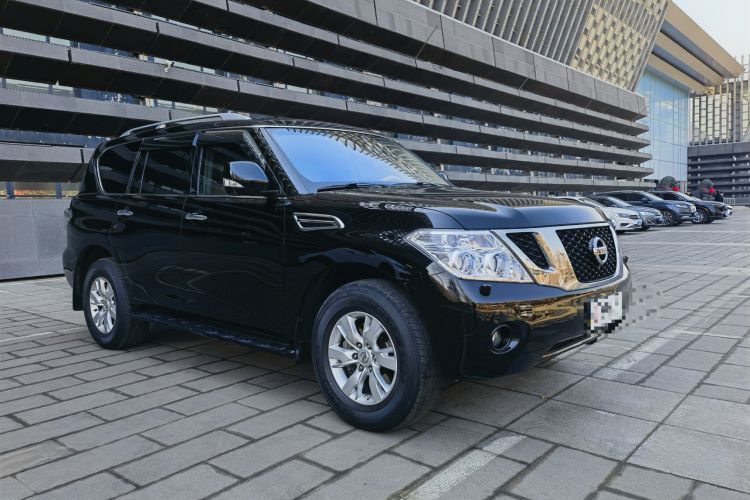 Used Nissan Patrol 2016 5.6L Standard Edition Front Right 45 Deg