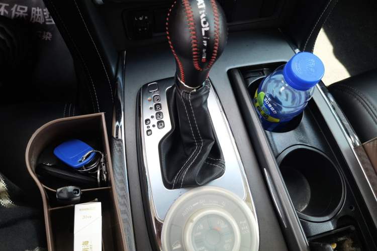Used Nissan Patrol  Gear Lever