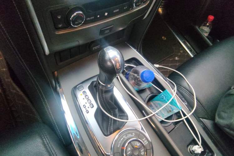 Used Nissan Patrol  Gear Lever