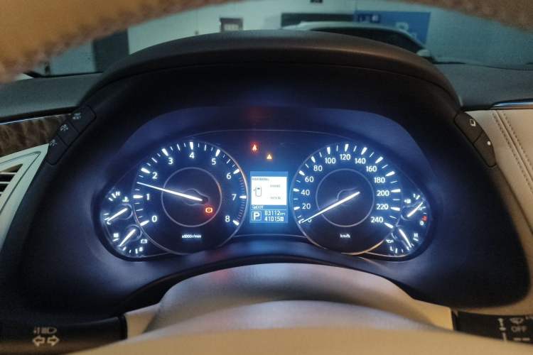 Used Nissan Patrol  Instrument Cluster