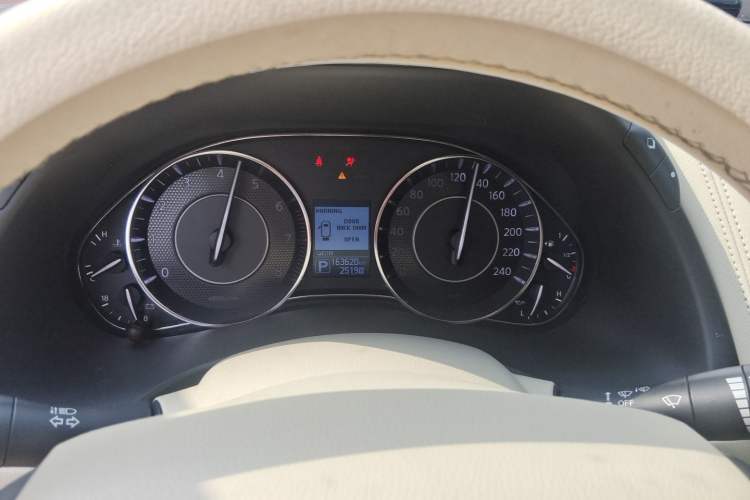 Used Nissan Patrol  Instrument Cluster