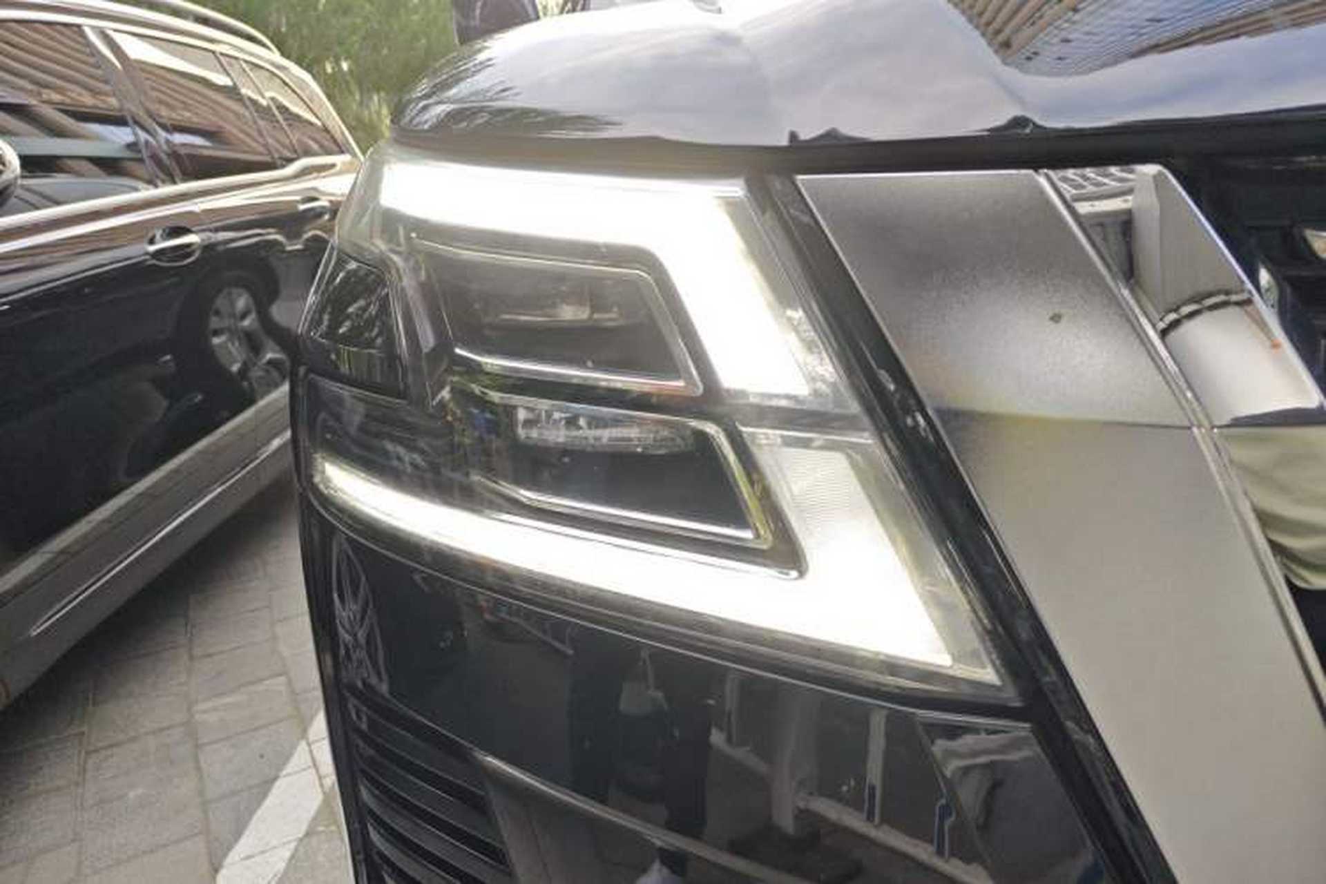 Used Nissan Patrol  Right Front Headlight