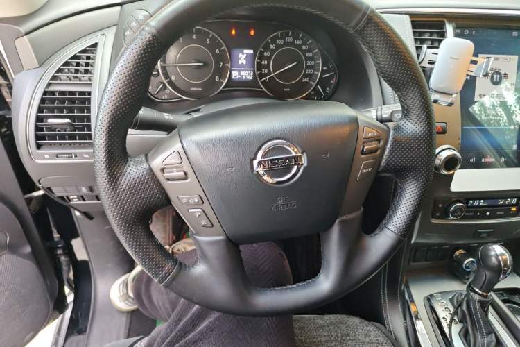 Used Nissan Patrol  Steering Wheel