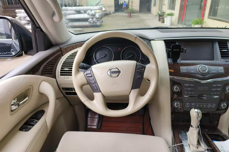 Used Nissan Patrol  Steering Wheel
