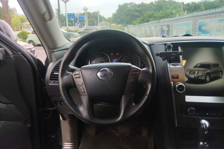 Used Nissan Patrol  Steering Wheel