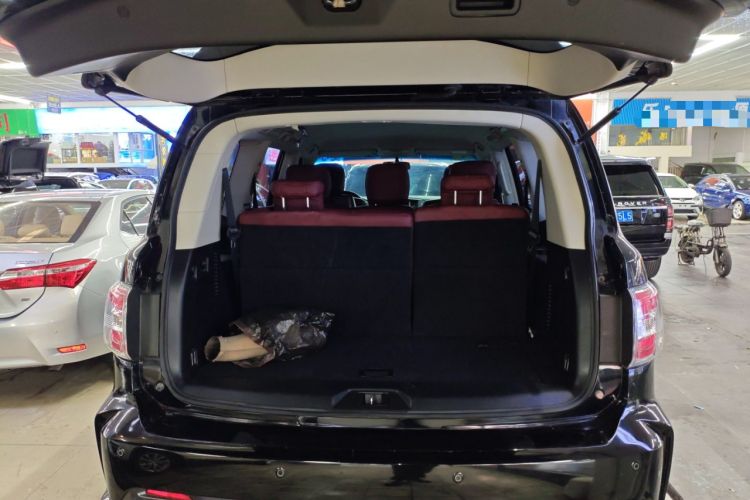 Used Nissan Patrol 2016 Y62 4.0L LE Middle East Edition Trunk