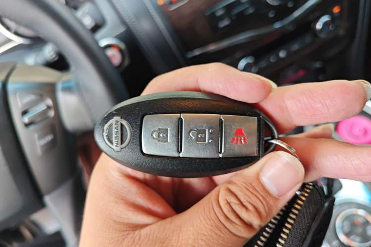 Used Nissan Patrol  Vehicle Key