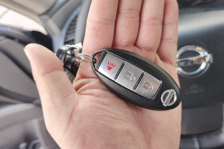 Used Nissan Patrol  Vehicle Key