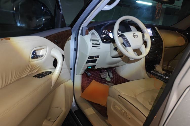 Used Nissan Patrol 2016 5.6L Standard Edition Driver Seat