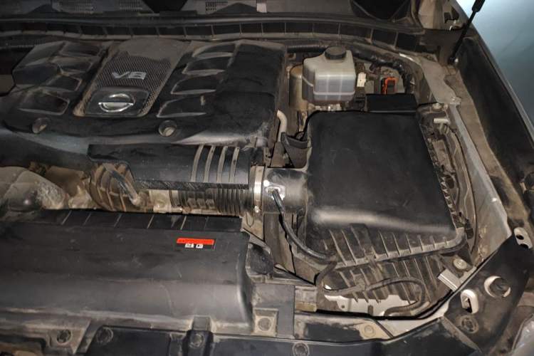 Used Nissan Patrol 2016 5.6L Standard Edition Engine Bay Left