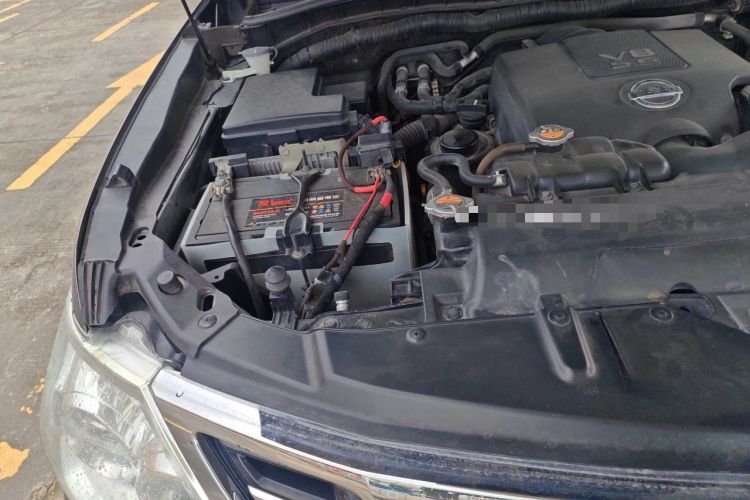 Used Nissan Patrol  Engine Bay Right