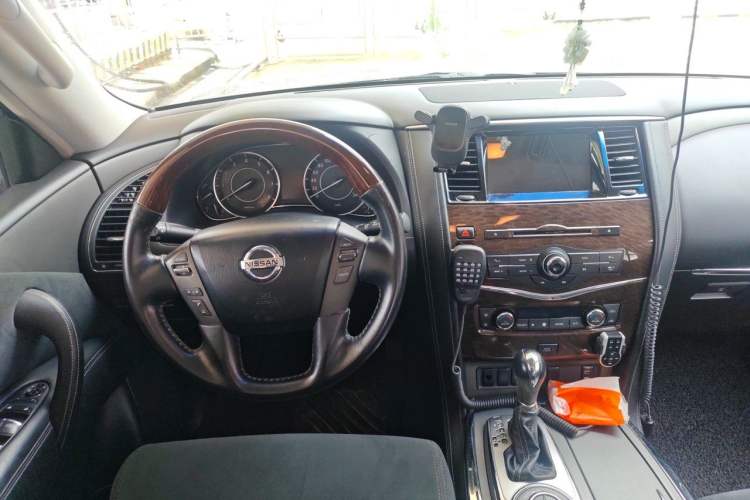 Used Nissan Patrol  Steering Wheel