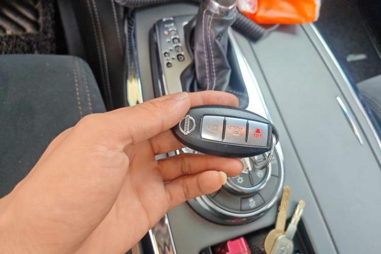 Used Nissan Patrol  Vehicle Key