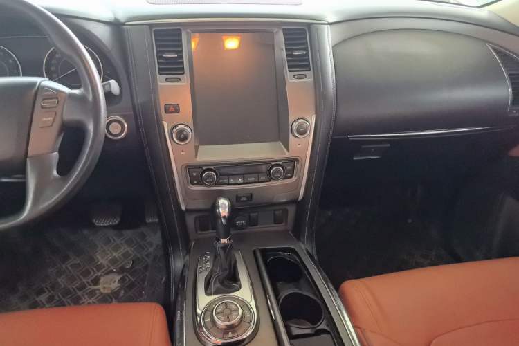 Used Nissan Patrol 2016 5.6L XE Middle East Audio And AC Panel