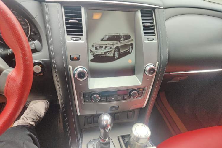 Used Nissan Patrol 2016 5.6L LE Audio And AC Panel