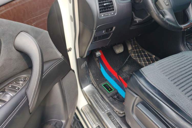 Used Nissan Patrol  Driver Seat