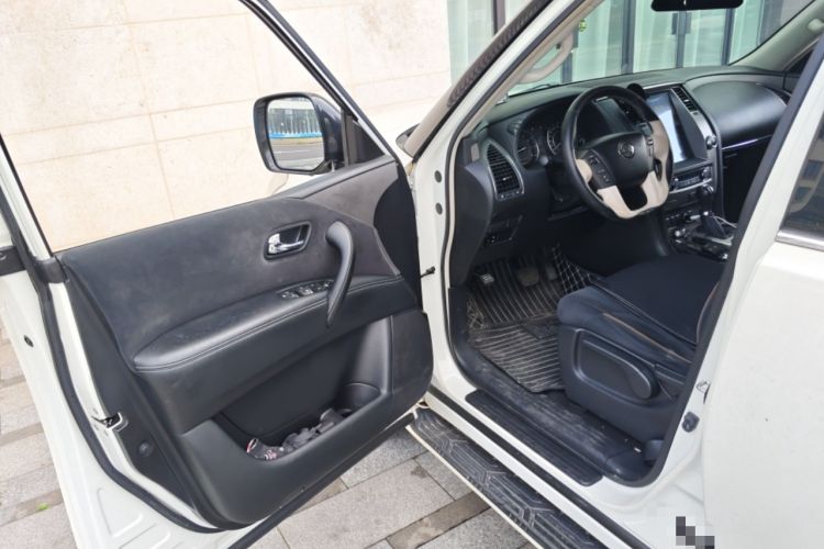 Used Nissan Patrol  Driver Seat