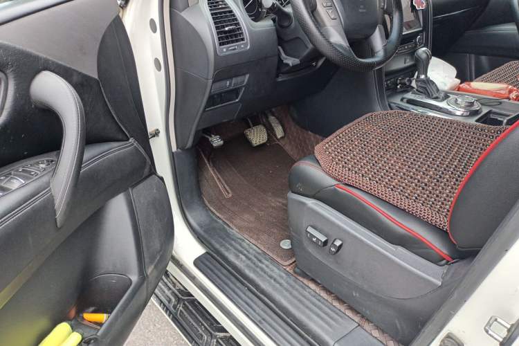 Used Nissan Patrol  Driver Seat
